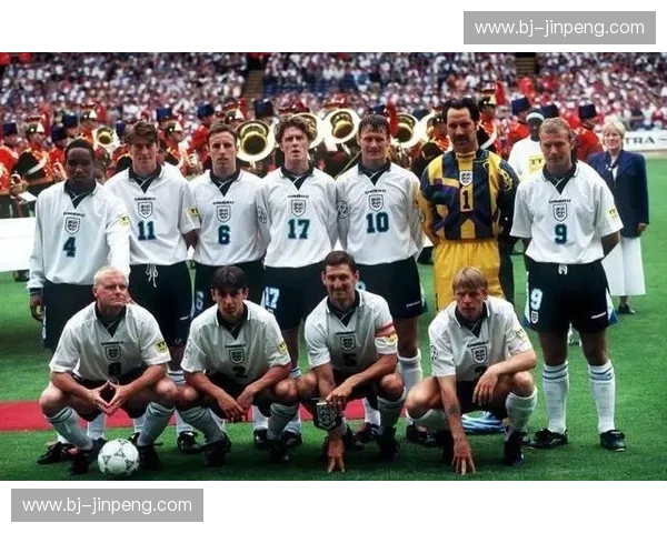 深度解析英格兰职业足球联赛发展脉络与未来竞争格局全面趋势展望